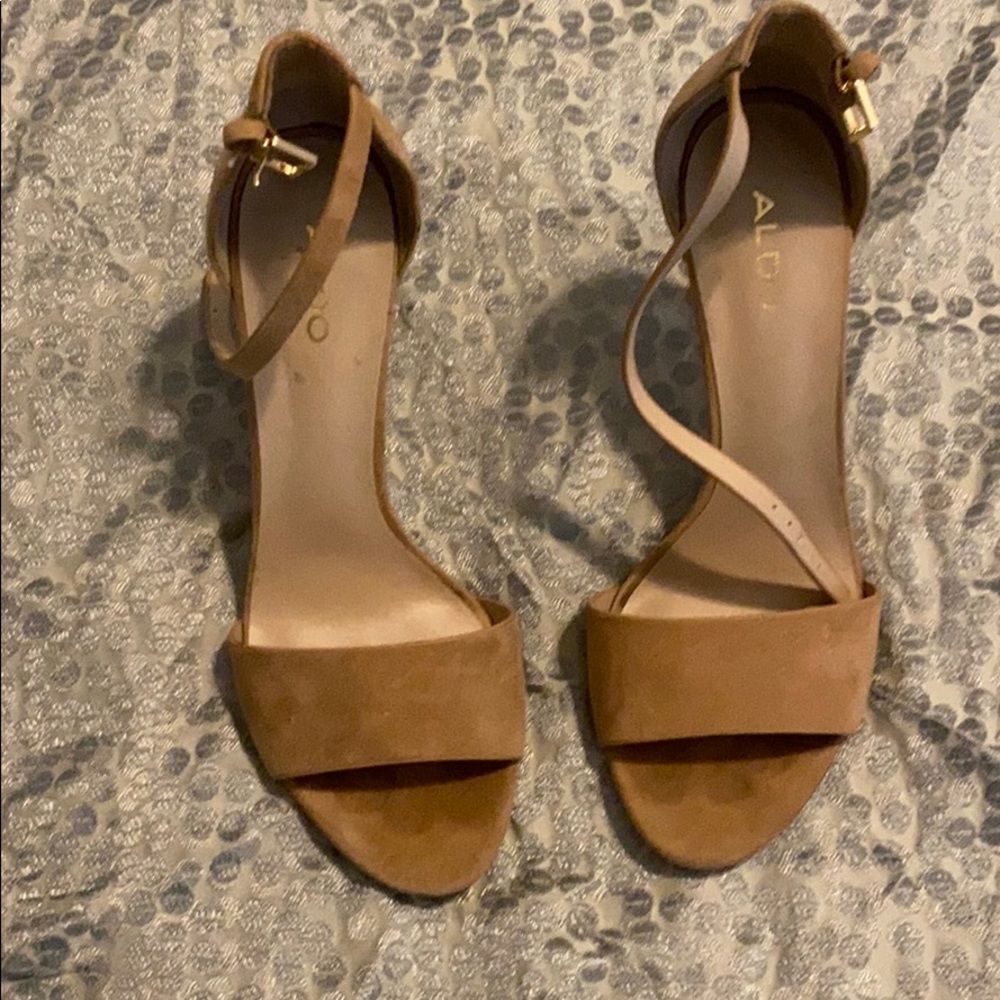 Aldo heels! Only worn once!